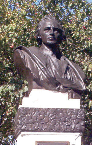 columbus bust statue in Detroit